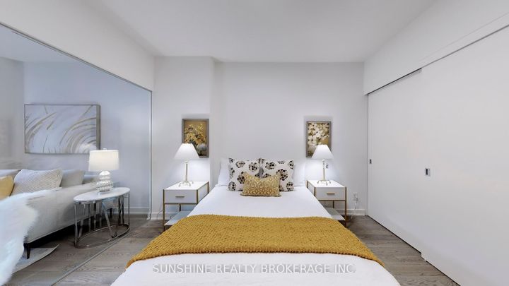 Photo 17 at 422 - 25 Richmond Street E, Yonge Corridor, Toronto