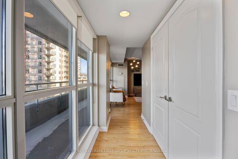 Photo 4 at 405 - 70 Town Centre Court, Bendale, Toronto