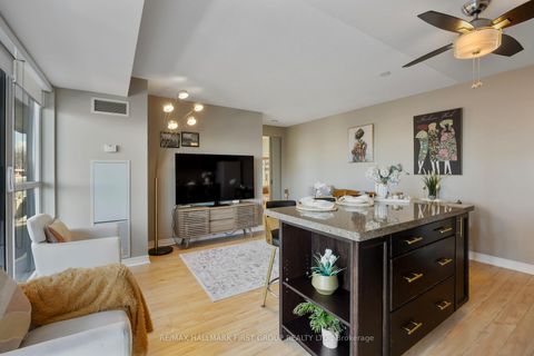 Photo 5 at 405 - 70 Town Centre Court, Bendale, Toronto