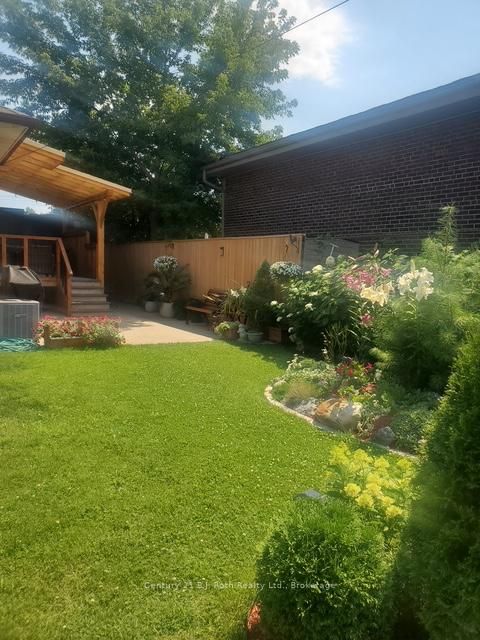 Photo 25 at 156 The Westway, The Westway, Toronto