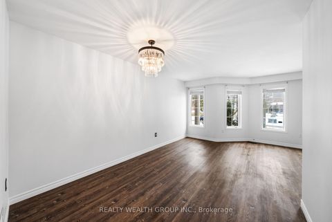 Photo 7 at 34 Castle Park Boulevard, Sonoma Heights, Vaughan