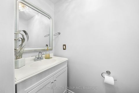 Photo 19 at 34 Castle Park Boulevard, Sonoma Heights, Vaughan