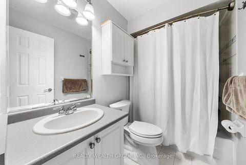 Photo 24 at 34 Castle Park Boulevard, Sonoma Heights, Vaughan