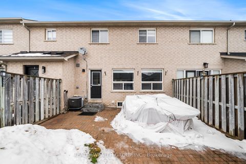 Photo 40 at 34 Castle Park Boulevard, Sonoma Heights, Vaughan