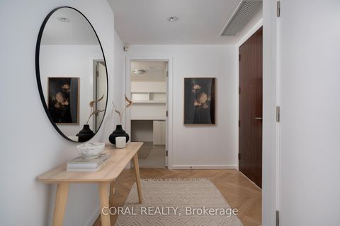 Photo 3 at 3705 - 180 University Avenue, Bay Street Corridor, Toronto