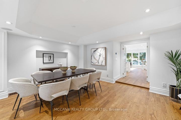 Photo 9 at 294 Erskine Avenue, Mount Pleasant East, Toronto