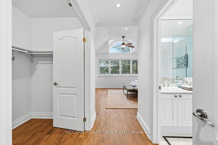 Photo 21 at 294 Erskine Avenue, Mount Pleasant East, Toronto