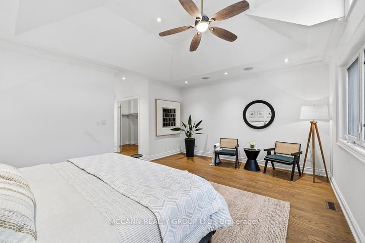 Photo 23 at 294 Erskine Avenue, Mount Pleasant East, Toronto