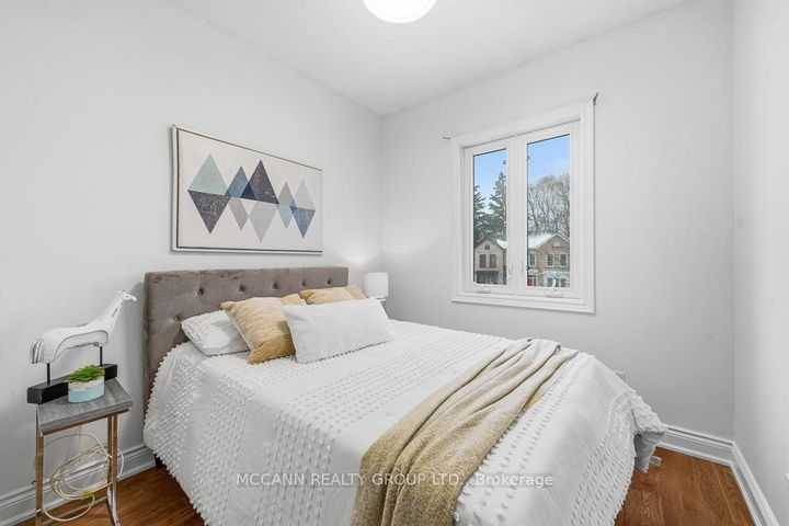 Photo 29 at 294 Erskine Avenue, Mount Pleasant East, Toronto