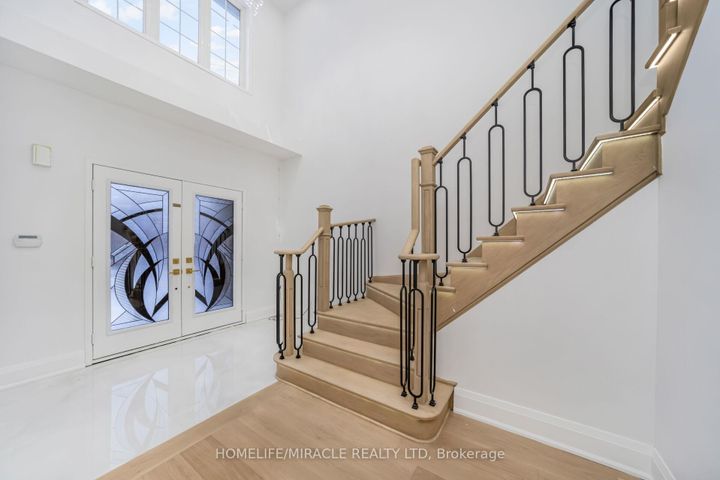 Photo 5 at 18 Dawes Road, Credit Valley, Brampton