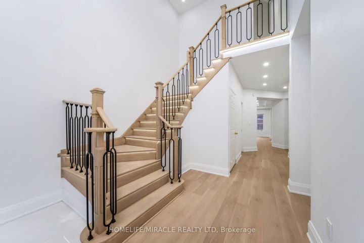 Photo 9 at 18 Dawes Road, Credit Valley, Brampton