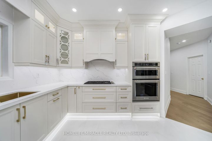 Photo 13 at 18 Dawes Road, Credit Valley, Brampton