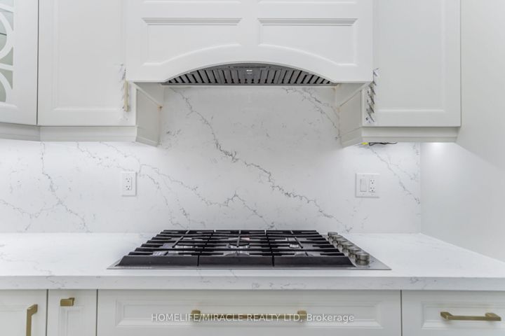 Photo 14 at 18 Dawes Road, Credit Valley, Brampton