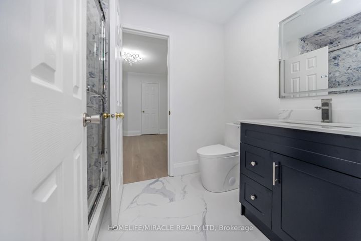 Photo 25 at 18 Dawes Road, Credit Valley, Brampton