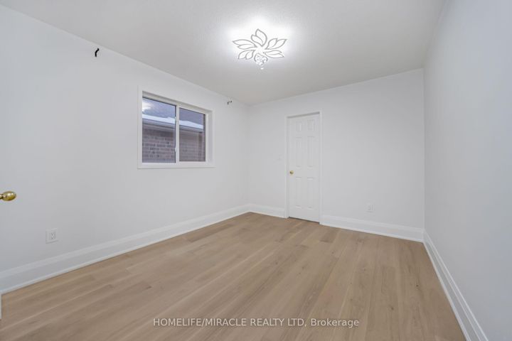 Photo 30 at 18 Dawes Road, Credit Valley, Brampton