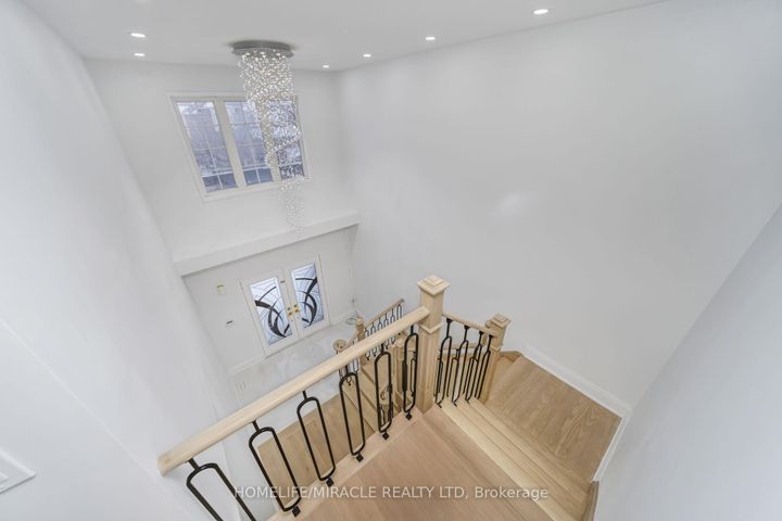 Photo 34 at 18 Dawes Road, Credit Valley, Brampton