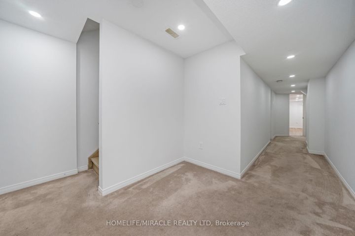 Photo 36 at 18 Dawes Road, Credit Valley, Brampton