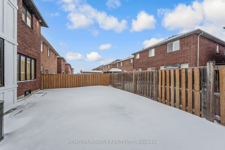 Photo 46 at 18 Dawes Road, Credit Valley, Brampton