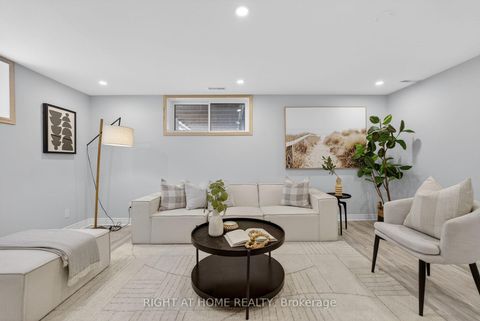 Photo 16 at 30 Ptarmigan Crescent, Donalda, Toronto