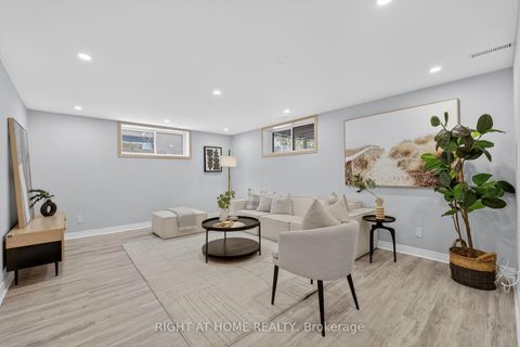 Photo 18 at 30 Ptarmigan Crescent, Donalda, Toronto