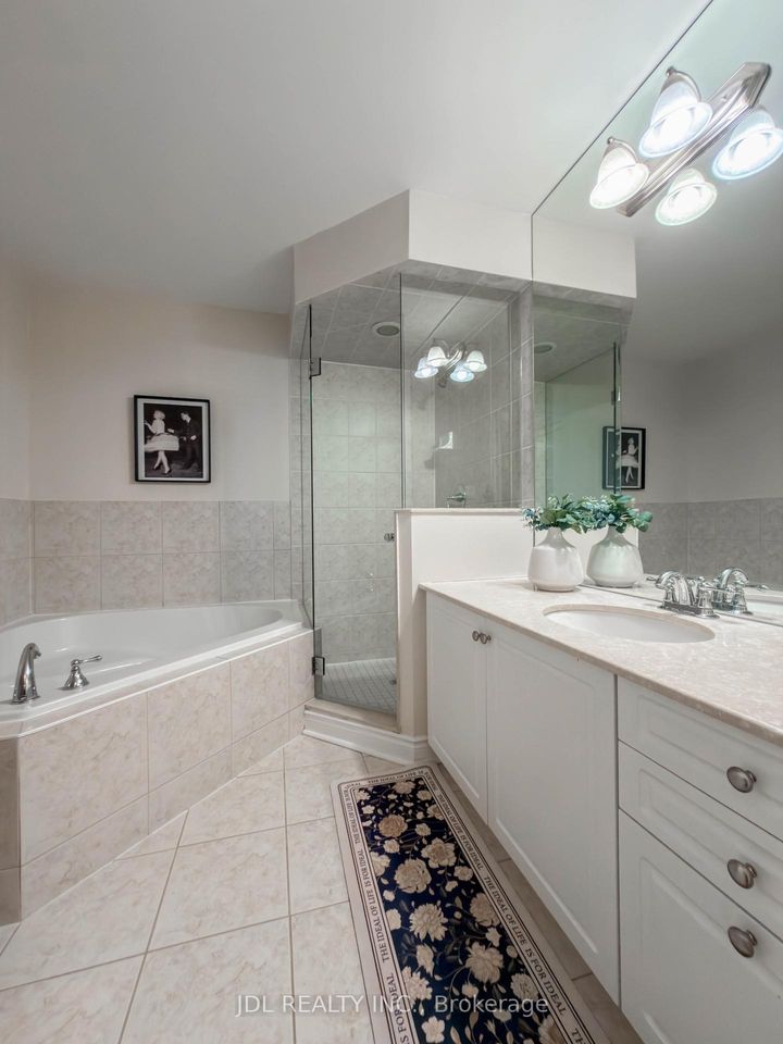 Photo 26 at 3 Garvin Mews, Willowdale East, Toronto