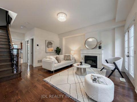 Photo 7 at 3 Garvin Mews, Willowdale East, Toronto