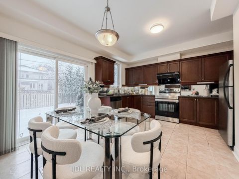 Photo 12 at 3 Garvin Mews, Willowdale East, Toronto