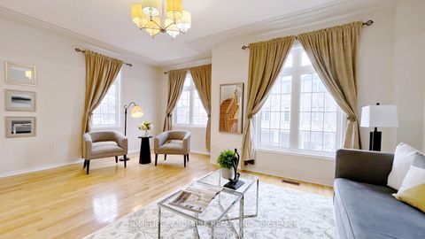 Photo 3 at 42 - 10 Post Oak Drive, Jefferson, Richmond Hill