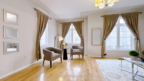 Photo 4 at 42 - 10 Post Oak Drive, Jefferson, Richmond Hill