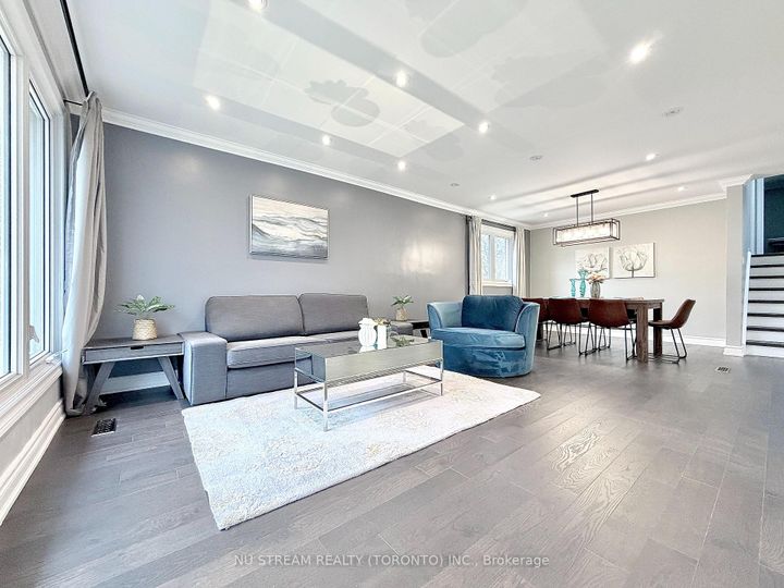 Photo 6 at 3 Mosedale Crescent, Don Valley Village, Toronto