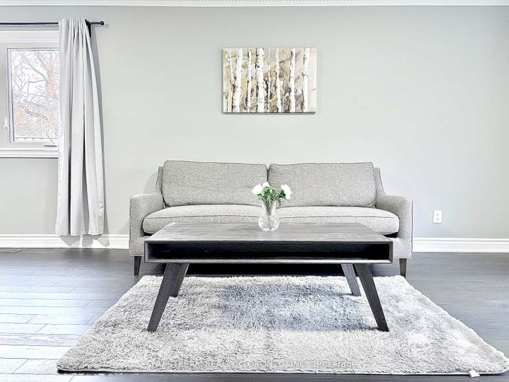 Photo 12 at 3 Mosedale Crescent, Don Valley Village, Toronto