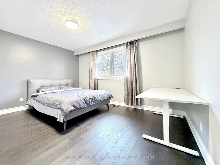 Photo 19 at 3 Mosedale Crescent, Don Valley Village, Toronto