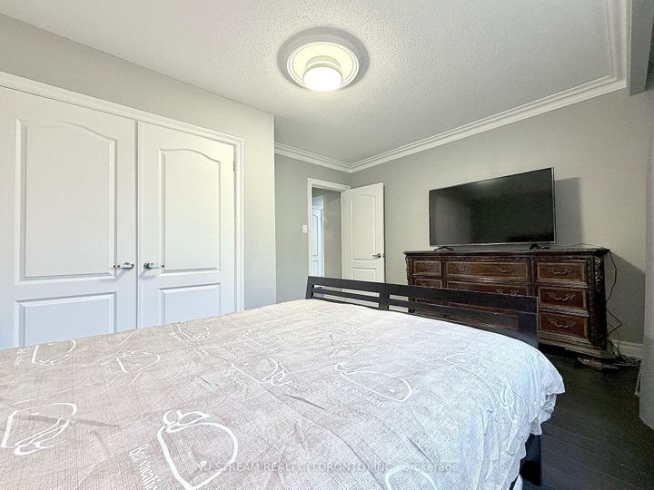 Photo 24 at 3 Mosedale Crescent, Don Valley Village, Toronto