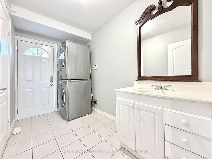 Photo 26 at 3 Mosedale Crescent, Don Valley Village, Toronto