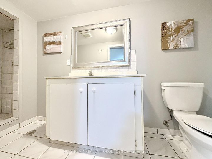 Photo 32 at 3 Mosedale Crescent, Don Valley Village, Toronto