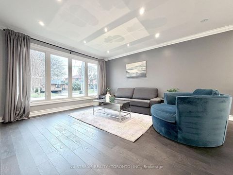 Photo 7 at 3 Mosedale Crescent, Don Valley Village, Toronto