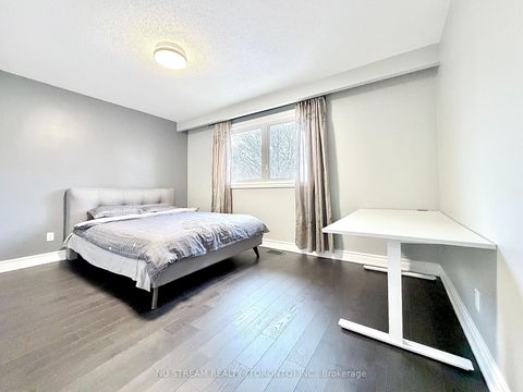 Photo 19 at 3 Mosedale Crescent, Don Valley Village, Toronto