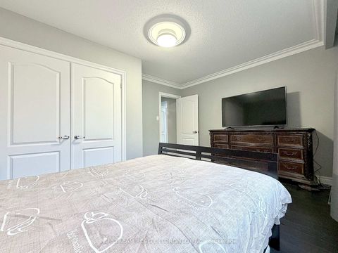 Photo 24 at 3 Mosedale Crescent, Don Valley Village, Toronto