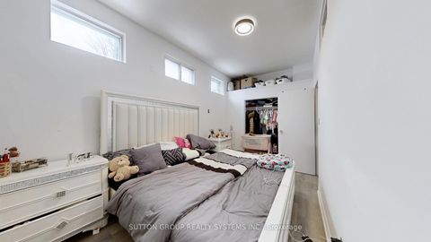 Photo 7 at 337 Perth Avenue, Junction, Toronto