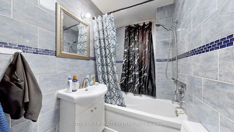 Photo 12 at 337 Perth Avenue, Junction, Toronto