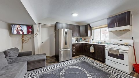 Photo 13 at 337 Perth Avenue, Junction, Toronto