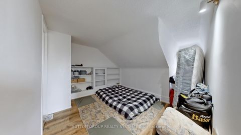Photo 17 at 337 Perth Avenue, Junction, Toronto