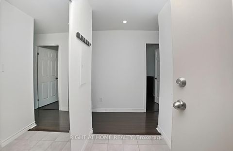 Photo 11 at 305 - 91 Aspen Springs Drive, Bowmanville, Clarington