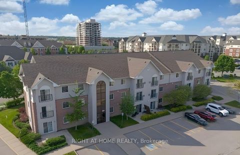 Photo 13 at 305 - 91 Aspen Springs Drive, Bowmanville, Clarington