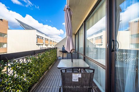 Photo 33 at 326B - 364 The East Mall, City Centre West, Toronto