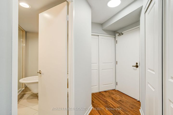 Photo 1 at 303 - 25 Maitland Street, Yonge Corridor, Toronto