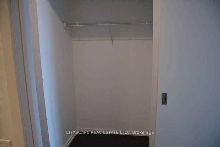 Photo 7 at 4810 - 197 Yonge Street, Yonge Corridor, Toronto