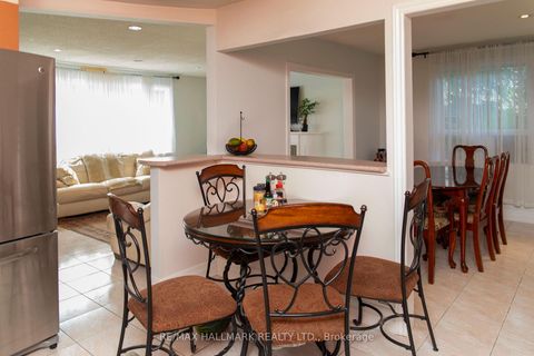 Photo 9 at 86 Church Street S, Crosby, Richmond Hill