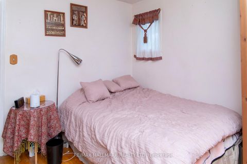 Photo 20 at 86 Church Street S, Crosby, Richmond Hill