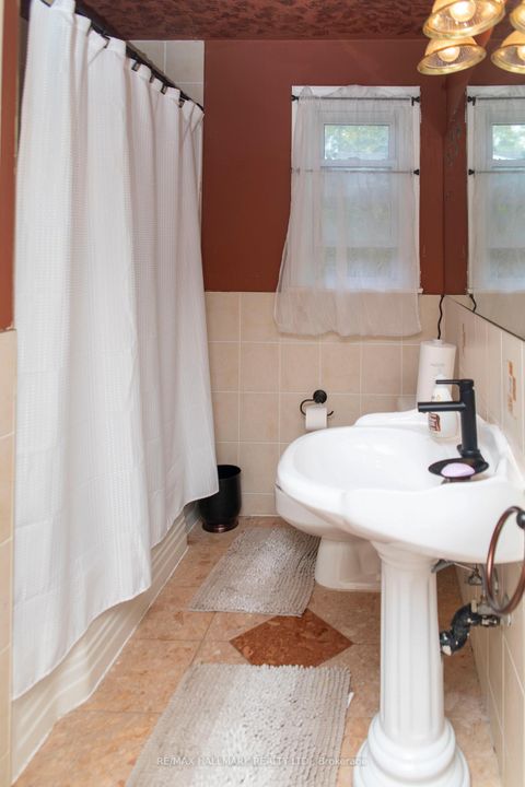 Photo 21 at 86 Church Street S, Crosby, Richmond Hill